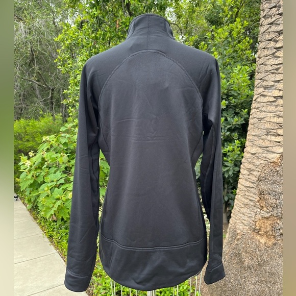 NWT Patagonia cross-trek jacket - size M - Picture 3 of 5